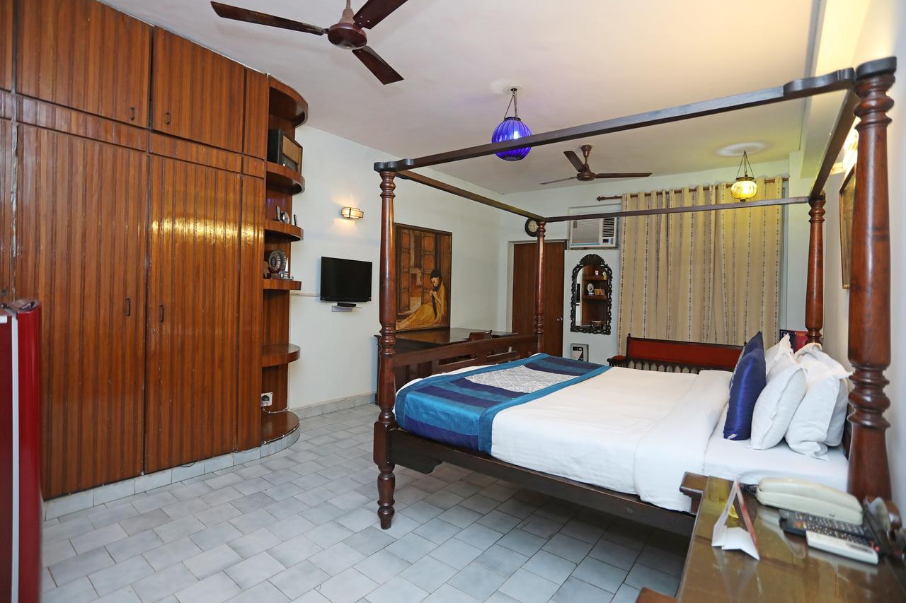 Oyo 1427 Hotel Malhar Haveli 诺伊达 外观 照片
