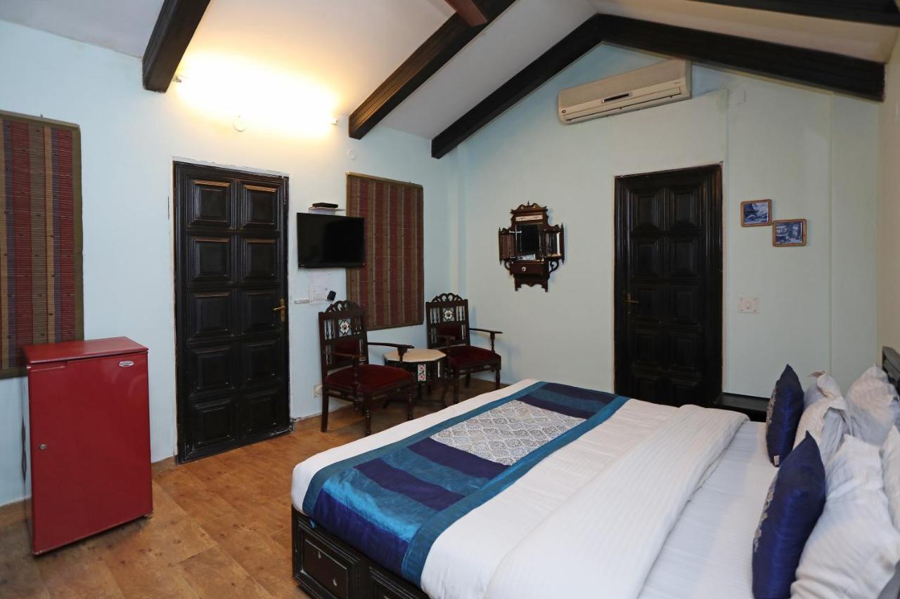 Oyo 1427 Hotel Malhar Haveli 诺伊达 外观 照片